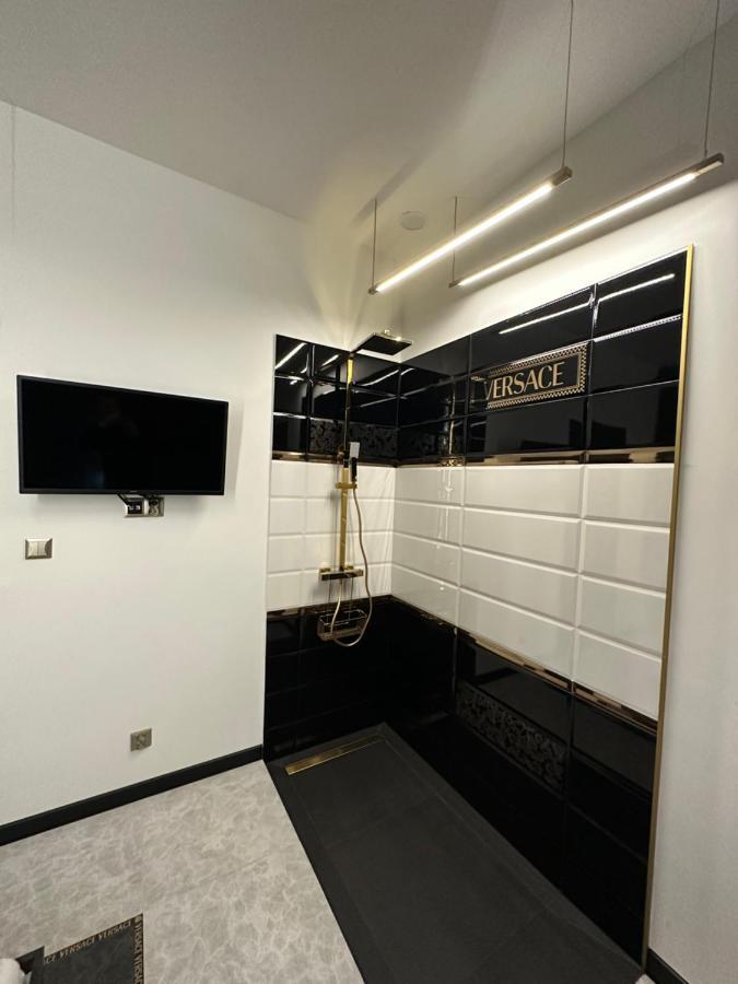 Darkhouse Versace Blue Lodz  Exterior photo