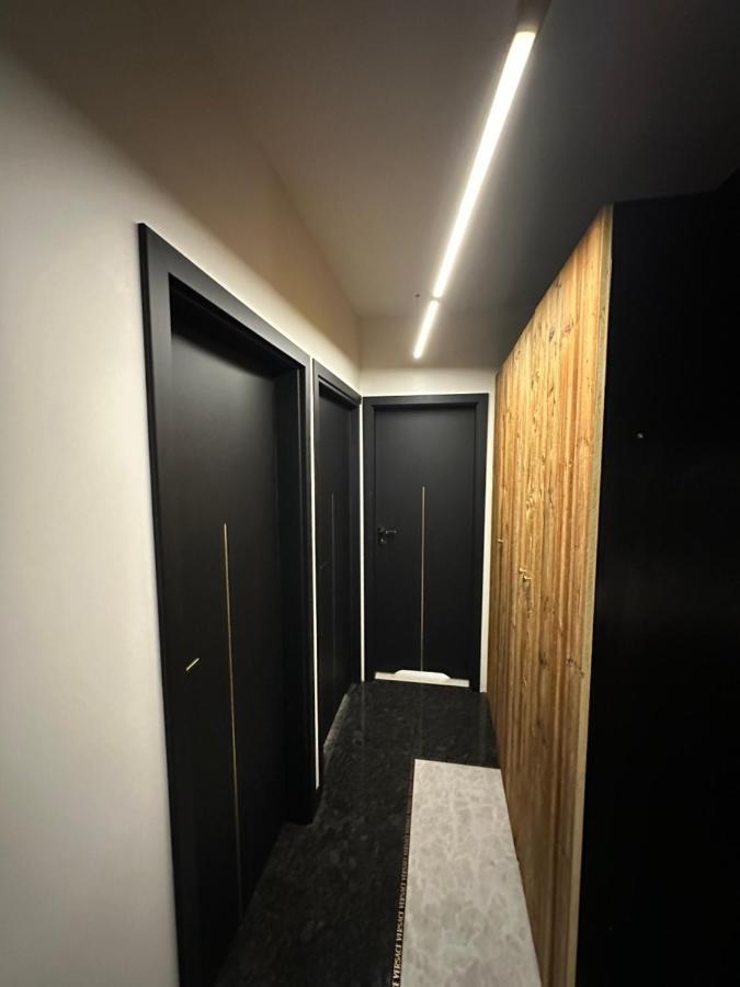 Darkhouse Versace Blue Lodz  Exterior photo