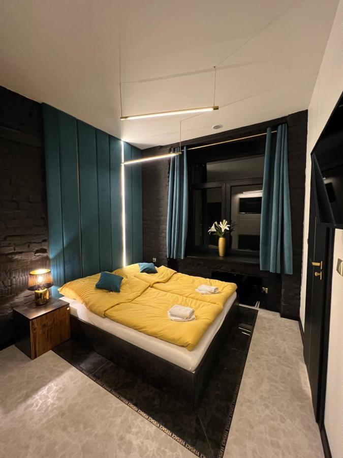Darkhouse Versace Blue Lodz  Exterior photo